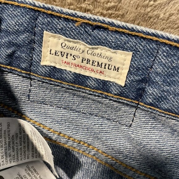 Levi's Jeans Mens 30x30 501 Original Fit Blue Button Fly 100% Cotton Denim Pants - Picture 7 of 10